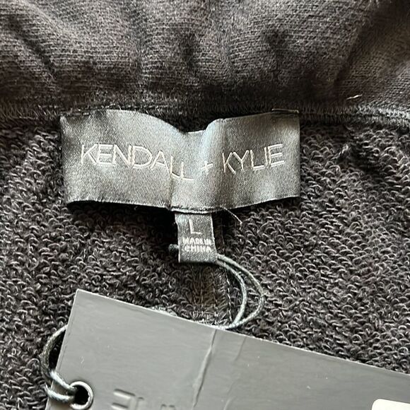 NWT Kendall + Kylie Off Shoulder Sweatshirt Dress Black size L - Picture 3 of 9